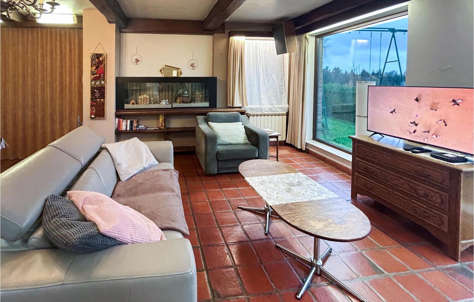 Stunning Apartment In Bastogne With Wifi Eksteriør bilde